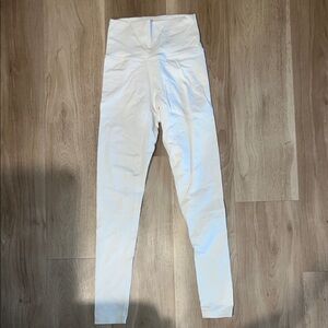 White High-Waisted Leggings